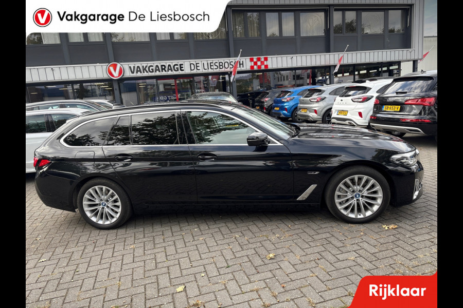 BMW 5 Serie Touring 530e xDrive High Executive/leer/pano/navi/trekhaak/apple carplay