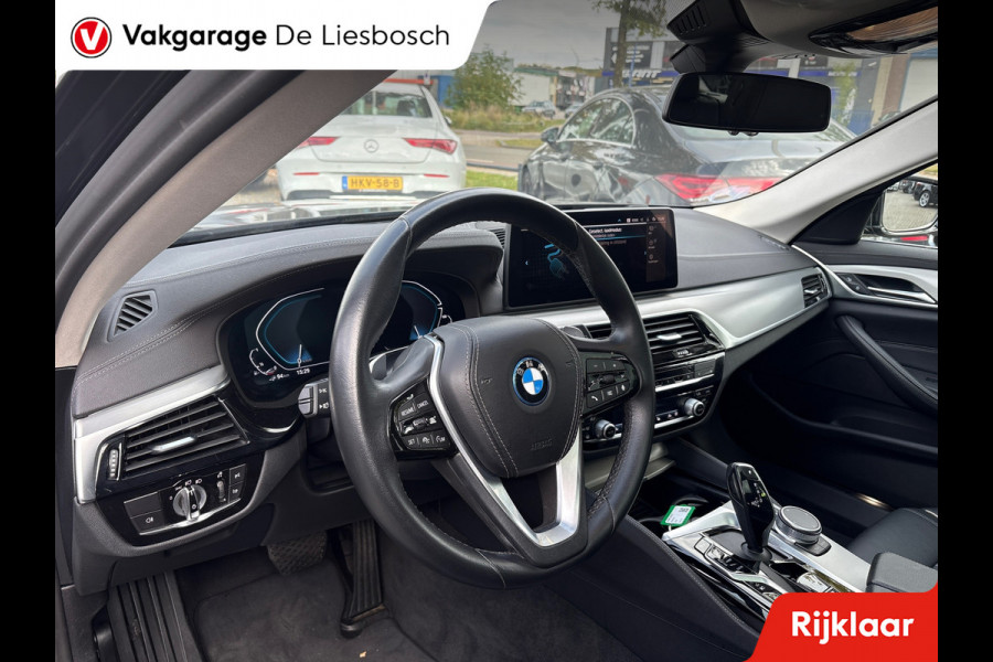 BMW 5 Serie Touring 530e xDrive High Executive/leer/pano/navi/trekhaak/apple carplay