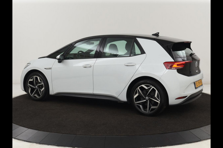 Volkswagen ID.3 Pro 58 kWh | Carplay | Navigatie | Sfeerverlichting | DAB | Full LED | Parkeerhulp | Climate control | Bluetooth