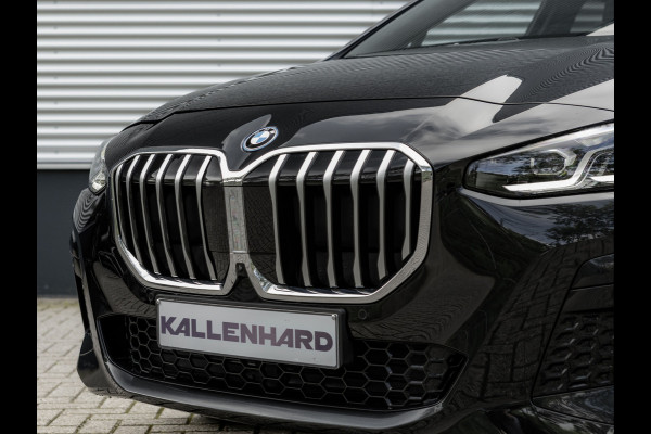 BMW 2 Serie Active Tourer 225e xDrive - M-Sport - Pano - 360 Camera - Head-up BMW 2 Serie Active Tourer 225e xDrive - M-Sport - Pano - 360 Camera - Head-up