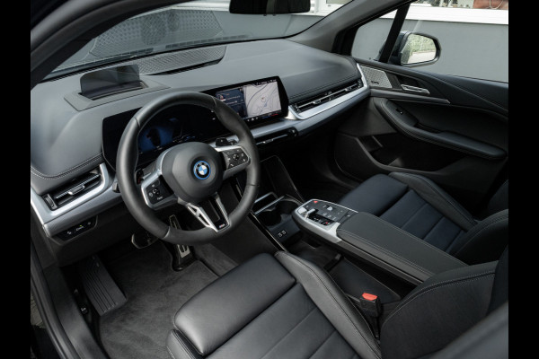 BMW 2 Serie Active Tourer 225e xDrive - M-Sport - Pano - 360 Camera - Head-up BMW 2 Serie Active Tourer 225e xDrive - M-Sport - Pano - 360 Camera - Head-up