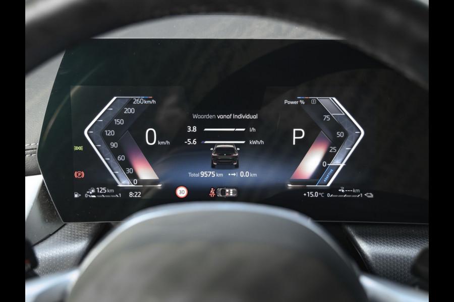 BMW 2 Serie Active Tourer 225e xDrive - M-Sport - Pano - 360 Camera - Head-up BMW 2 Serie Active Tourer 225e xDrive - M-Sport - Pano - 360 Camera - Head-up