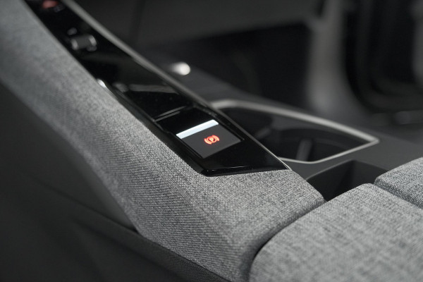 Peugeot 3008 Hybrid 145 e-DCS6 GT | Elektrische Kofferklep | Camera | Adaptieve Cruise Control | Apple CarPlay