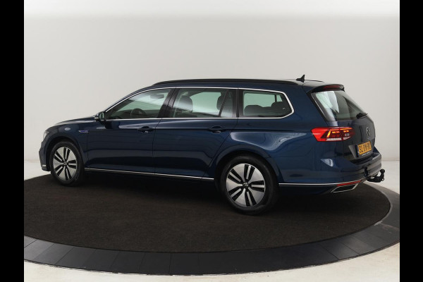 Volkswagen Passat 1.4 TSI PHEV GTE | Trekhaak | 360 Camera | Stoelverwarming | Side Assist | Carplay | Massage | Matrix LED | Navigatie | Adaptive cruise | Climate control | Plug In