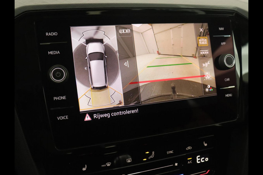 Volkswagen Passat 1.4 TSI PHEV GTE | Trekhaak | 360 Camera | Stoelverwarming | Side Assist | Carplay | Massage | Matrix LED | Navigatie | Adaptive cruise | Climate control | Plug In