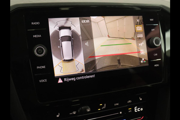 Volkswagen Passat 1.4 TSI PHEV GTE | Trekhaak | 360 Camera | Stoelverwarming | Side Assist | Carplay | Massage | Matrix LED | Navigatie | Adaptive cruise | Climate control | Plug In