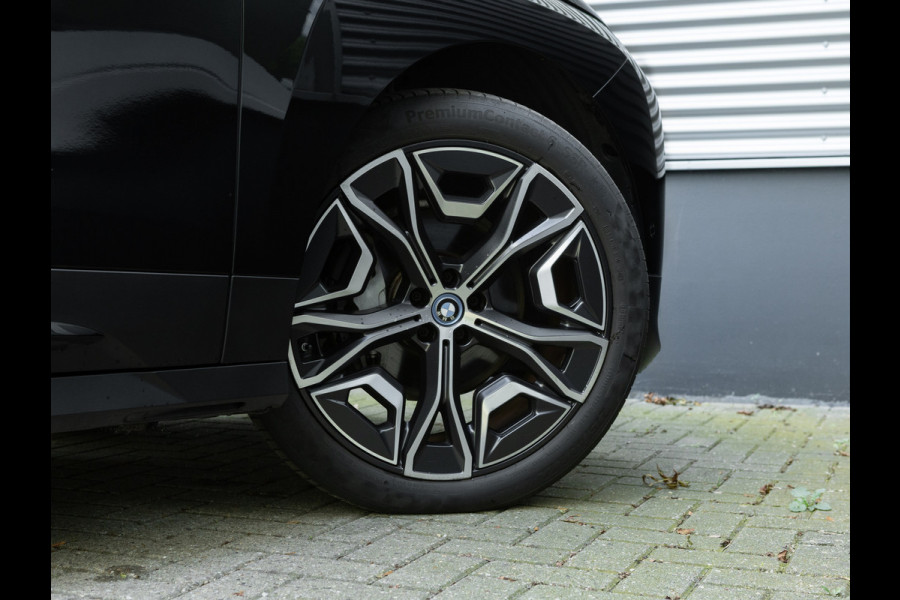 BMW iX xDrive40 - Driving Ass Prof - Harman Kardon - Stoelventilatie