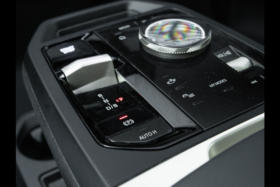 BMW iX xDrive40 - Driving Ass Prof - Harman Kardon - Stoelventilatie