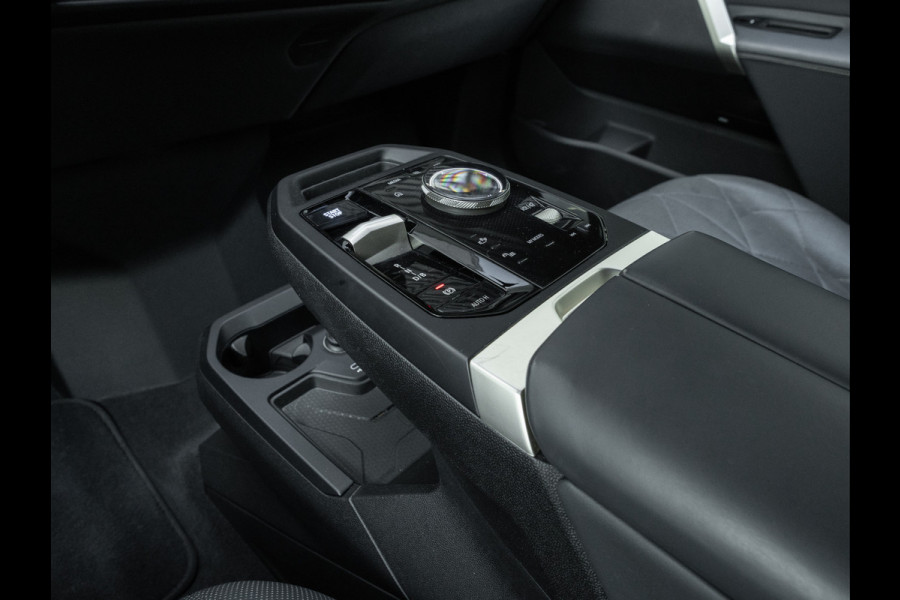 BMW iX xDrive40 - Driving Ass Prof - Harman Kardon - Stoelventilatie