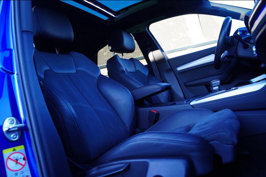 Audi Q5 Sportback 55 TFSI e S edition | Matrix | Luchtvering | Audi Drive Select | Adaptieve Cruise | 2 x S-line | Virtual | LED | Audi Q5 Sportback 55 TFSI e S edition | Matrix | Luchtvering | Audi Drive Select | Adaptieve Cruise | 2 x S-line | Virtual | LED |