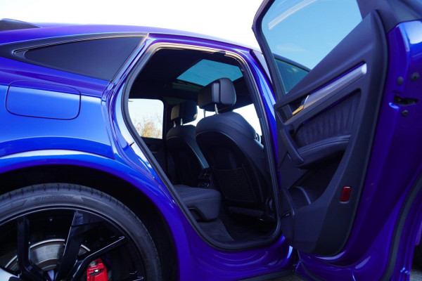 Audi Q5 Sportback 55 TFSI e S edition | Matrix | Luchtvering | Audi Drive Select | Adaptieve Cruise | 2 x S-line | Virtual | LED | Audi Q5 Sportback 55 TFSI e S edition | Matrix | Luchtvering | Audi Drive Select | Adaptieve Cruise | 2 x S-line | Virtual | LED |