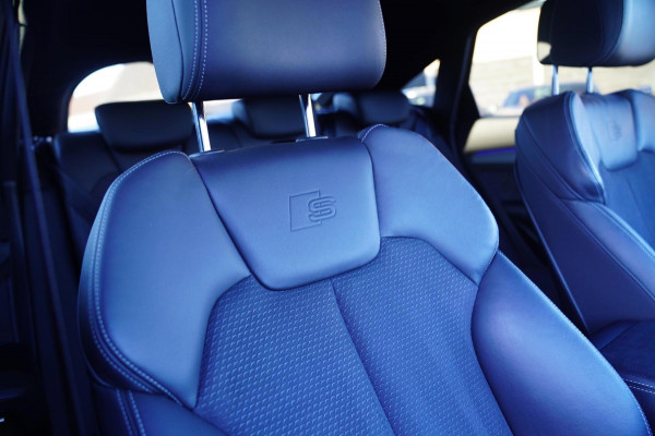 Audi Q5 Sportback 55 TFSI e S edition | Matrix | Luchtvering | Audi Drive Select | Adaptieve Cruise | 2 x S-line | Virtual | LED | Audi Q5 Sportback 55 TFSI e S edition | Matrix | Luchtvering | Audi Drive Select | Adaptieve Cruise | 2 x S-line | Virtual | LED |