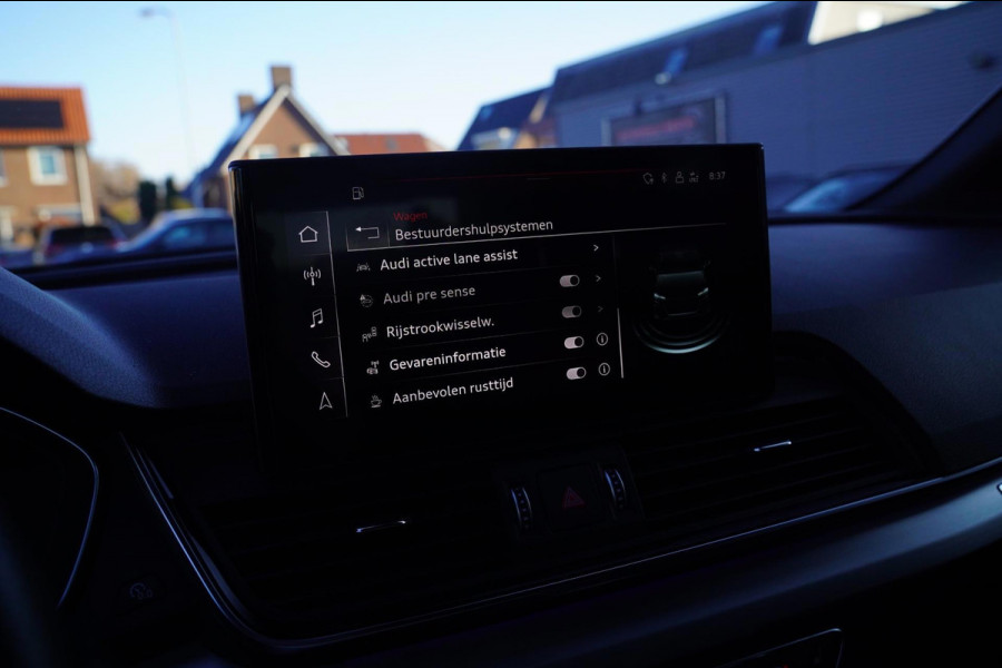 Audi Q5 Sportback 55 TFSI e S edition | Matrix | Luchtvering | Audi Drive Select | Adaptieve Cruise | 2 x S-line | Virtual | LED | Audi Q5 Sportback 55 TFSI e S edition | Matrix | Luchtvering | Audi Drive Select | Adaptieve Cruise | 2 x S-line | Virtual | LED |