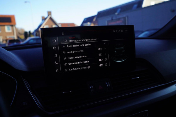 Audi Q5 Sportback 55 TFSI e S edition | Matrix | Luchtvering | Audi Drive Select | Adaptieve Cruise | 2 x S-line | Virtual | LED | Audi Q5 Sportback 55 TFSI e S edition | Matrix | Luchtvering | Audi Drive Select | Adaptieve Cruise | 2 x S-line | Virtual | LED |