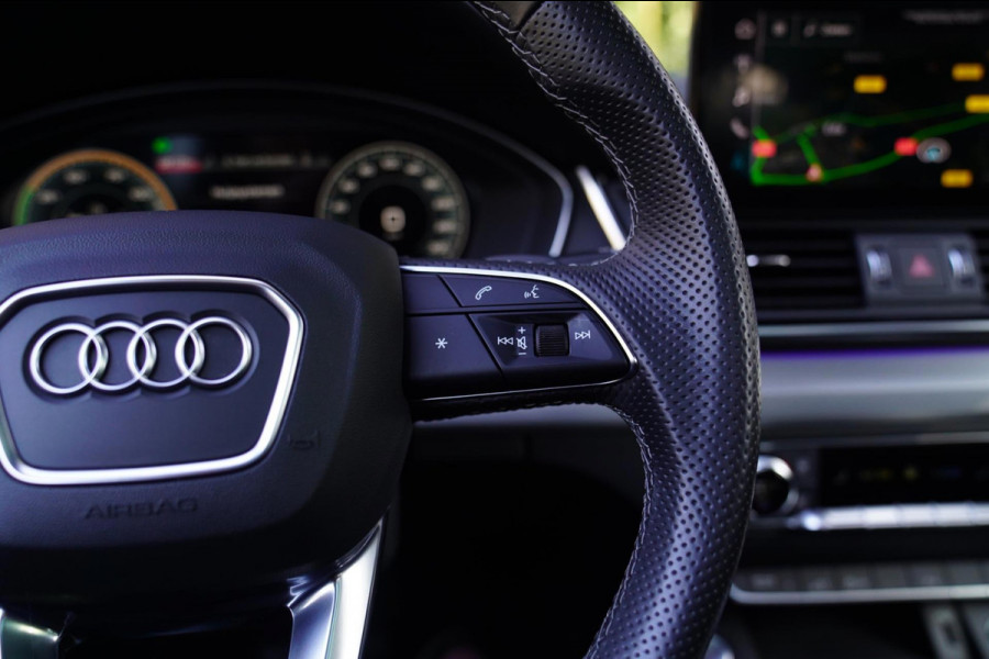 Audi Q5 Sportback 55 TFSI e S edition | Matrix | Luchtvering | Audi Drive Select | Adaptieve Cruise | 2 x S-line | Virtual | LED | Audi Q5 Sportback 55 TFSI e S edition | Matrix | Luchtvering | Audi Drive Select | Adaptieve Cruise | 2 x S-line | Virtual | LED |