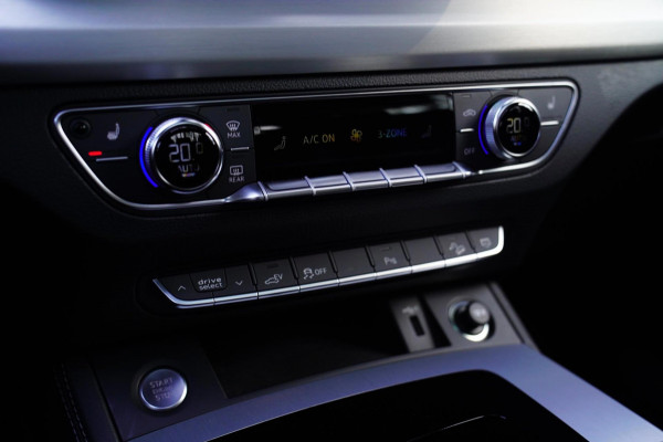 Audi Q5 Sportback 55 TFSI e S edition | Matrix | Luchtvering | Audi Drive Select | Adaptieve Cruise | 2 x S-line | Virtual | LED | Audi Q5 Sportback 55 TFSI e S edition | Matrix | Luchtvering | Audi Drive Select | Adaptieve Cruise | 2 x S-line | Virtual | LED |