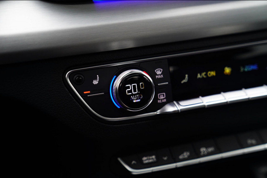 Audi Q5 Sportback 55 TFSI e S edition | Matrix | Luchtvering | Audi Drive Select | Adaptieve Cruise | 2 x S-line | Virtual | LED | Audi Q5 Sportback 55 TFSI e S edition | Matrix | Luchtvering | Audi Drive Select | Adaptieve Cruise | 2 x S-line | Virtual | LED |