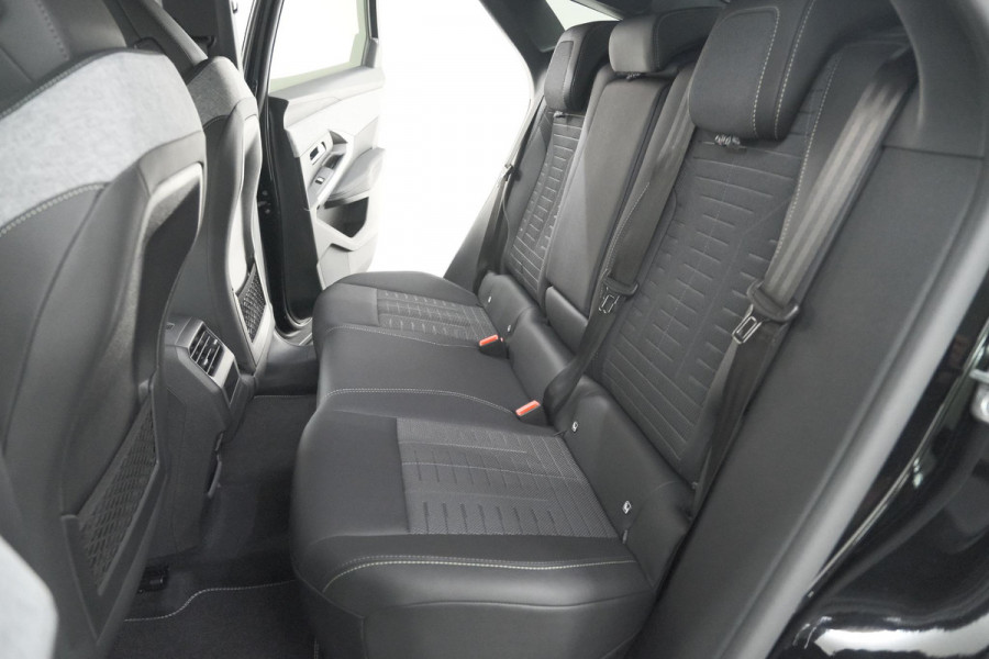 Peugeot 3008 1.2 Hybrid 145 GT | Elektrische Kofferklep | Camera | Adaptieve Cruise Control | Apple CarPlay