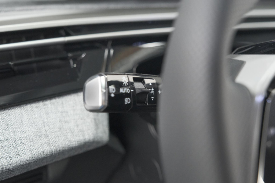 Peugeot 3008 1.2 Hybrid 145 GT | Elektrische Kofferklep | Camera | Adaptieve Cruise Control | Apple CarPlay