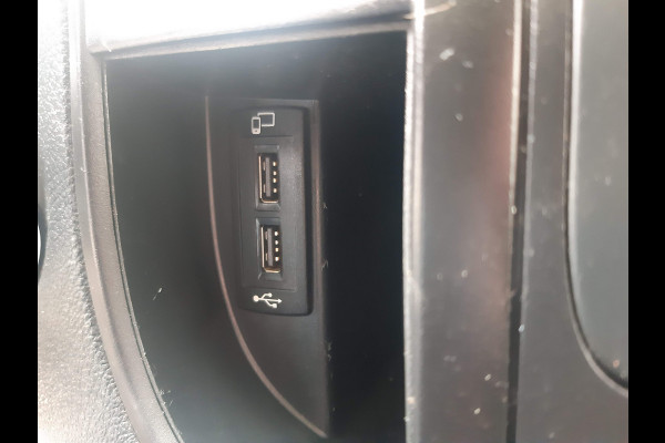 Mercedes-Benz eVito eVito Lang 41 kWh Airco Achteruitrijcamera , Verwarmde stoel