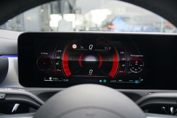 Mercedes-Benz CLA-Klasse Shooting Brake 180 AMG Line + 360° CAMERA / HEAD-UP / BURMESTER / MEMORY