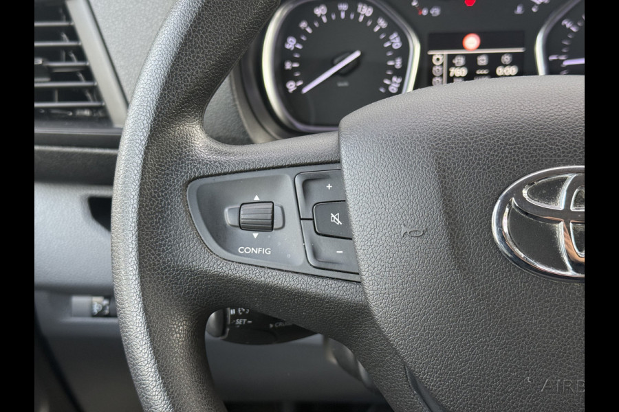 Toyota ProAce Worker 2.0 D-4D Professional Long DC | NL-auto | 2x Schuifd. | Navi | Keyless |