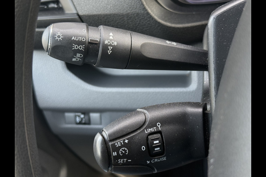 Toyota ProAce Worker 2.0 D-4D Professional Long DC | NL-auto | 2x Schuifd. | Navi | Keyless |