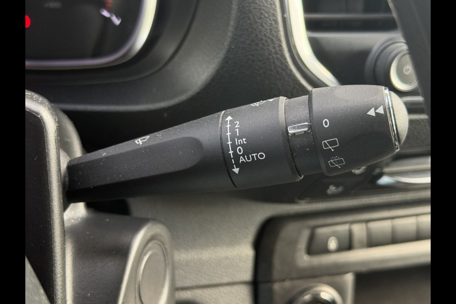 Toyota ProAce Worker 2.0 D-4D Professional Long DC | NL-auto | 2x Schuifd. | Navi | Keyless |
