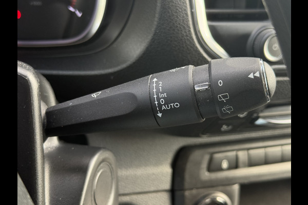 Toyota ProAce Worker 2.0 D-4D Professional Long DC | NL-auto | 2x Schuifd. | Navi | Keyless |