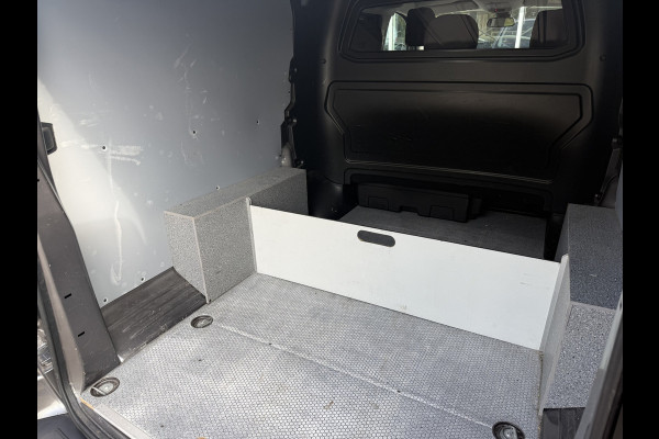 Toyota ProAce Worker 2.0 D-4D Professional Long DC | NL-auto | 2x Schuifd. | Navi | Keyless |