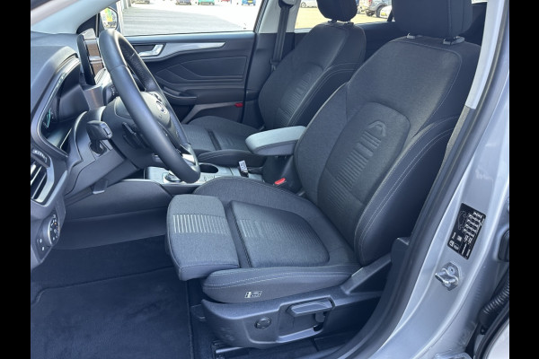 Ford FOCUS Wagon 1.5 150pk EcoB. Active Automaat | Trekhaak | Winterpack | LED |