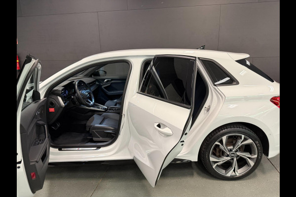Audi A3 Sportback 40 TFSI e 2x S-LINE BLACK-LINE V-COCKPIT/NAVI/LED/DAB/CARPLAY/ECC/PDC/A-CRUISE/// Audi A3 Sportback 40 TFSI e 2x S-LINE BLACK-LINE V-COCKPIT/NAVI/LED/DAB/CARPLAY/ECC/PDC/A-CRUISE///