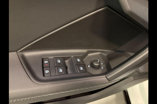 Audi A3 Sportback 40 TFSI e 2x S-LINE BLACK-LINE V-COCKPIT/NAVI/LED/DAB/CARPLAY/ECC/PDC/A-CRUISE/// Audi A3 Sportback 40 TFSI e 2x S-LINE BLACK-LINE V-COCKPIT/NAVI/LED/DAB/CARPLAY/ECC/PDC/A-CRUISE///