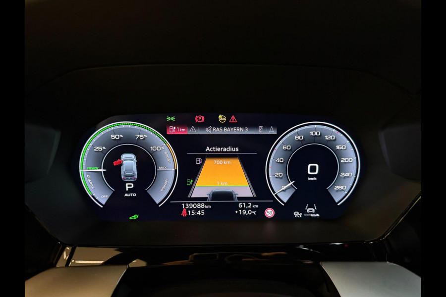 Audi A3 Sportback 40 TFSI e 2x S-LINE BLACK-LINE V-COCKPIT/NAVI/LED/DAB/CARPLAY/ECC/PDC/A-CRUISE/// Audi A3 Sportback 40 TFSI e 2x S-LINE BLACK-LINE V-COCKPIT/NAVI/LED/DAB/CARPLAY/ECC/PDC/A-CRUISE///