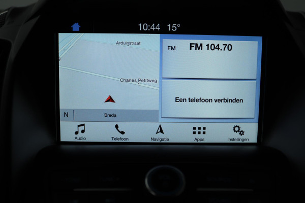 Ford Kuga 1.5 EcoBoost ST Line (NAVIGATIE, TREKHAAK, STUUR-/STOELVERWARMING, PARKEERSENSOREN)