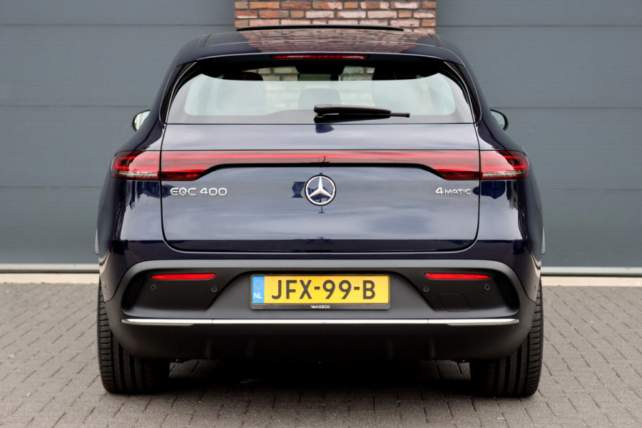 Mercedes-Benz EQC 400 4MATIC AMG Line 80 kWh | Schuifdak | Distronic+ | HUD | Memory | Camera | Keyless Go | Rijassistentiepakket | Advanced Sound System | Zonnerollo's |