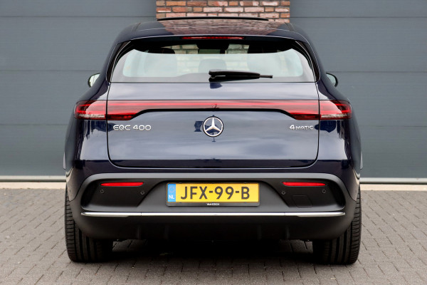 Mercedes-Benz EQC 400 4MATIC AMG Line 80 kWh | Schuifdak | Distronic+ | HUD | Memory | Camera | Keyless Go | Rijassistentiepakket | Advanced Sound System | Zonnerollo's |