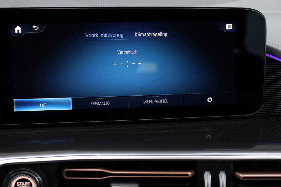 Mercedes-Benz EQC 400 4MATIC AMG Line 80 kWh | Schuifdak | Distronic+ | HUD | Memory | Camera | Keyless Go | Rijassistentiepakket | Advanced Sound System | Zonnerollo's |