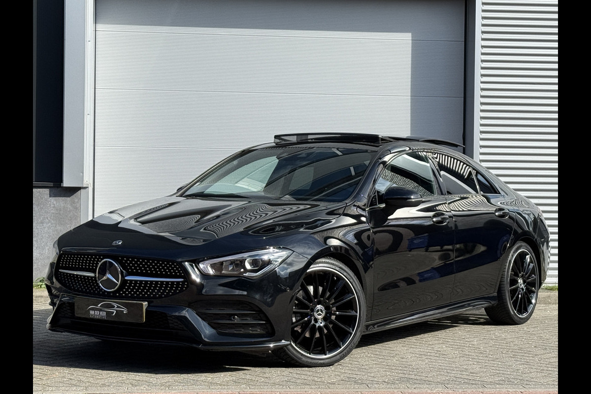Mercedes-Benz CLA-Klasse 180 Advantage | AMG Pakket | Panoramadak | Widescreen