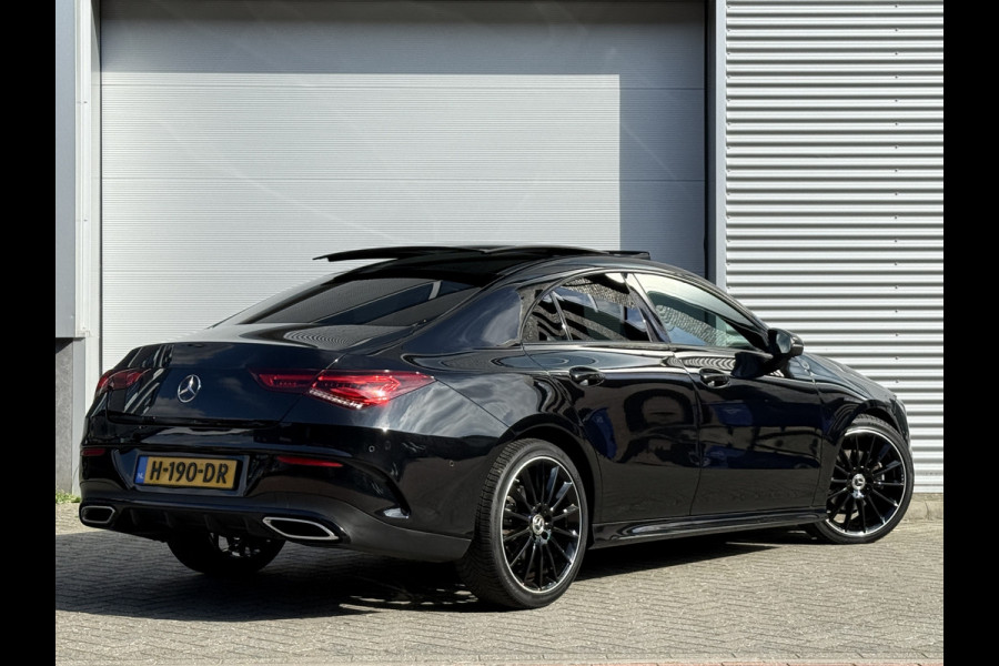 Mercedes-Benz CLA-Klasse 180 Advantage | AMG Pakket | Panoramadak | Widescreen