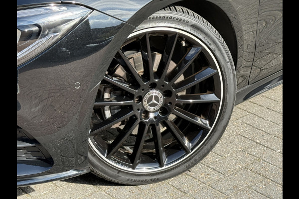 Mercedes-Benz CLA-Klasse 180 Advantage | AMG Pakket | Panoramadak | Widescreen