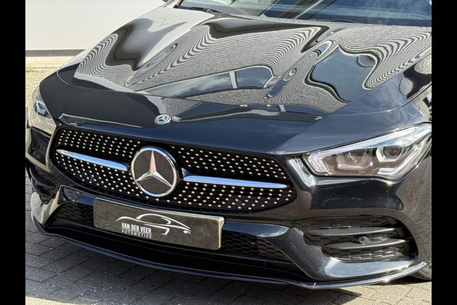 Mercedes-Benz CLA-Klasse 180 Advantage | AMG Pakket | Panoramadak | Widescreen