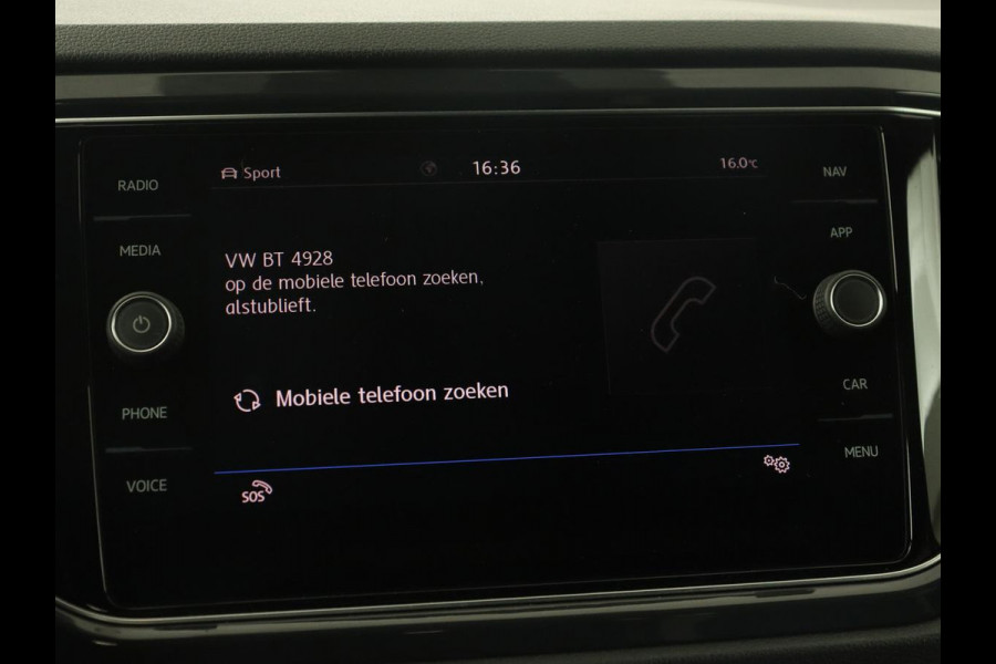 Volkswagen T-Roc 1.0 TSI Sport | Stoelverwarming | Camera | Virtual Cockpit | Adaptive cruise | DAB | Full LED | Climate control | Getint glas