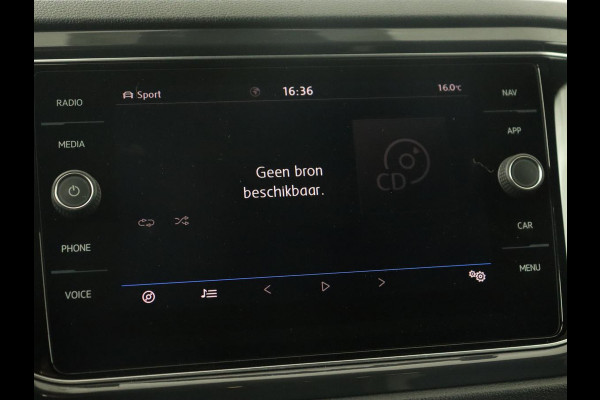 Volkswagen T-Roc 1.0 TSI Sport | Stoelverwarming | Camera | Virtual Cockpit | Adaptive cruise | DAB | Full LED | Climate control | Getint glas