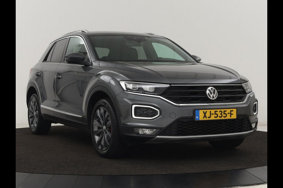 Volkswagen T-Roc 1.0 TSI Sport | Stoelverwarming | Camera | Virtual Cockpit | Adaptive cruise | DAB | Full LED | Climate control | Getint glas