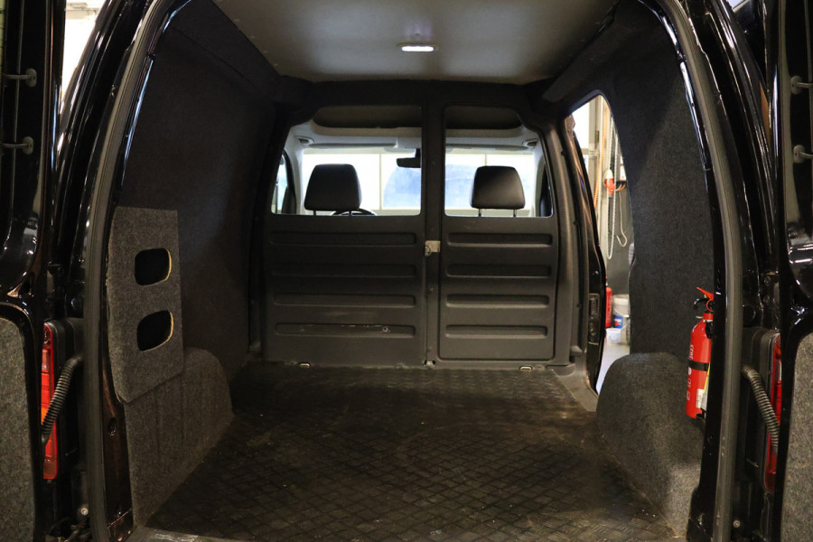 Volkswagen Caddy 1.4 TSI DSG | Bi-Xenon | Navigatie | CarPlay | Cruise control | PDC | Trekhaak | Airco | DAB | Laadruimte bekleed | Nieuwe APK