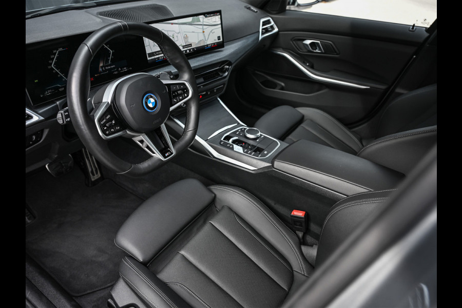 BMW 3 Serie Touring 330e xDrive M-SPORT | FACELIFT | ACCU 19,5 kWh | ACTIVE CRUISE | ELEKTR. TREKHAAK | HIFI AUDIO | SHADOW LINE | CAMERA |