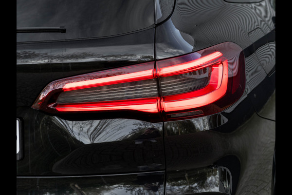 BMW X5 M - Panorama - Bowers & Wilkins - Stoelventilatie - Night Vision