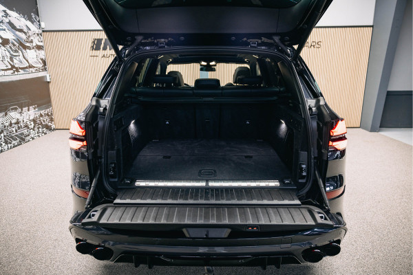 BMW X5 xDrive50e | Akrapovič | Head-up | Verwarmde en verkoelde bekerhouders | Pano |