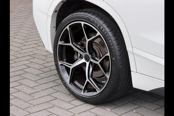 BMW X2 SDrive20i 192PK M Sport LED Pano HUD Trekhaak Camera